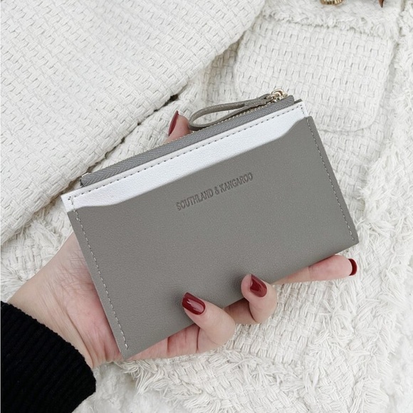 ⚠️Clearance Light Grey And White Slim Cardholder / Wallet - Picture 1 of 4